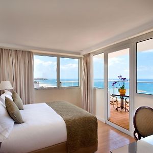 Deluxe Zimmer mit Kingsize-Bett
